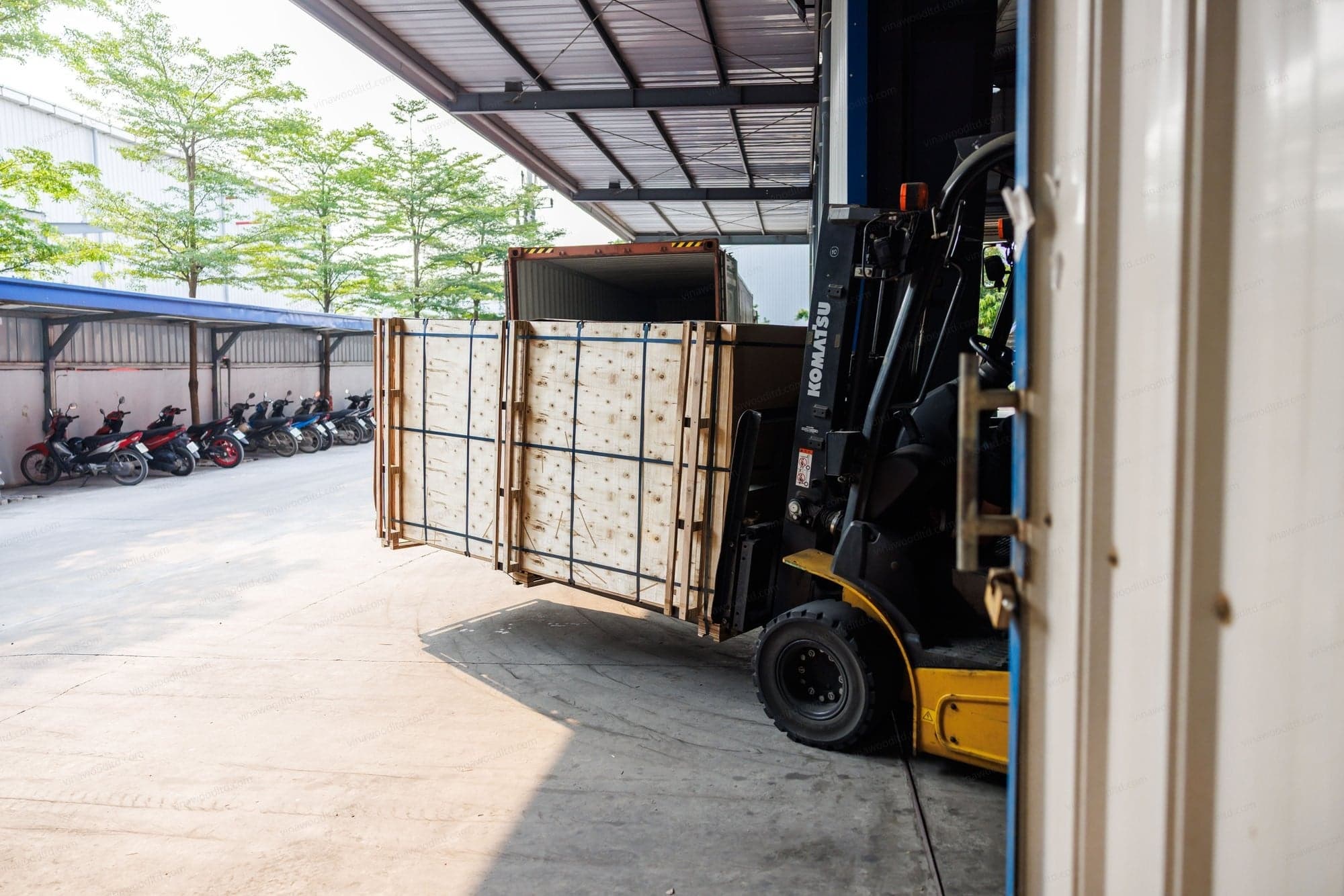 Vietnam's Plywood Manufacturing Regions and Clusters